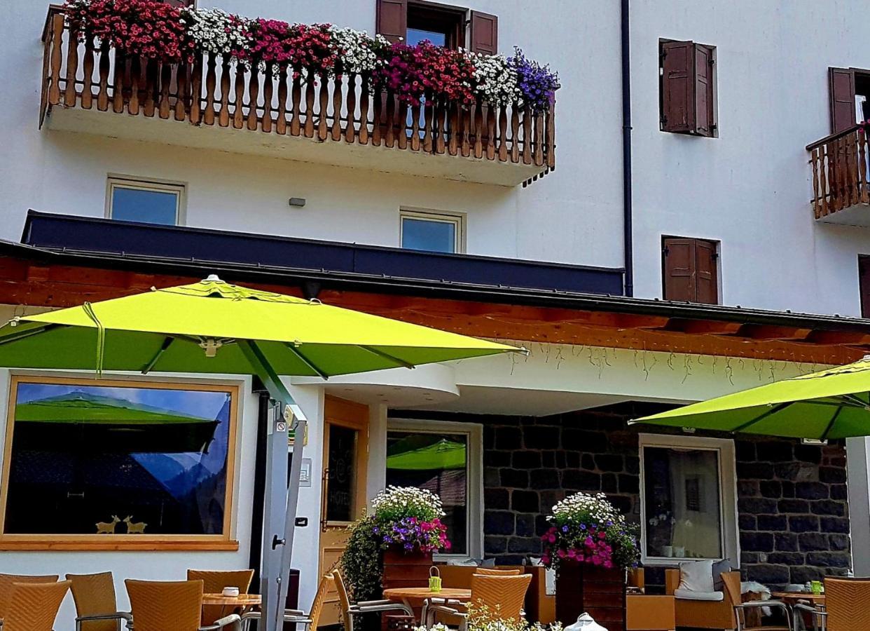Ciasa Alpina Relax Hotel Moena Exterior foto