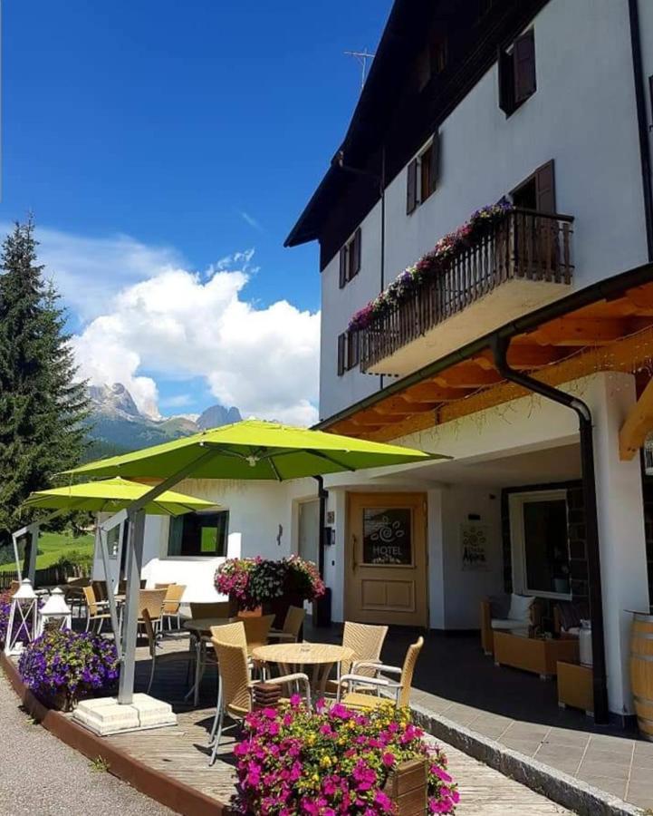 Ciasa Alpina Relax Hotel Moena Exterior foto