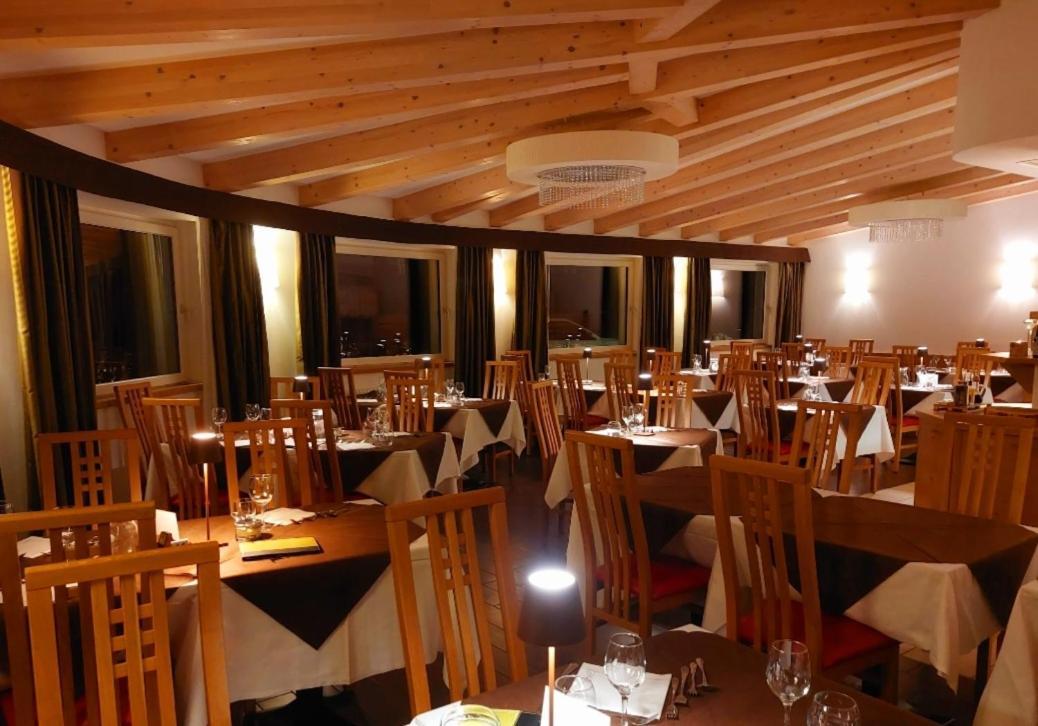 Ciasa Alpina Relax Hotel Moena Exterior foto