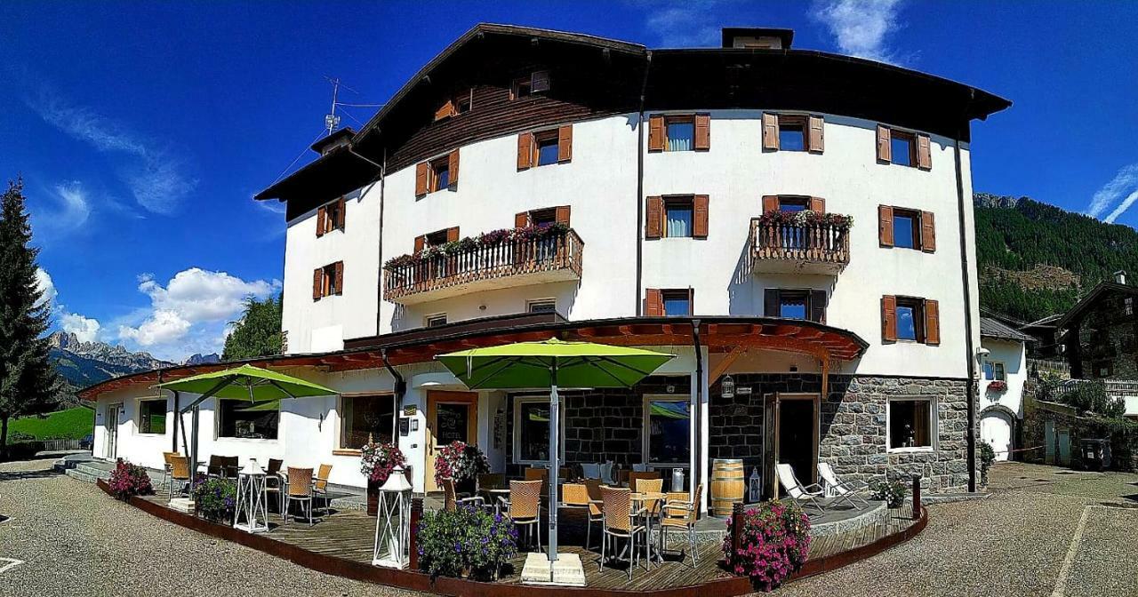 Ciasa Alpina Relax Hotel Moena Exterior foto